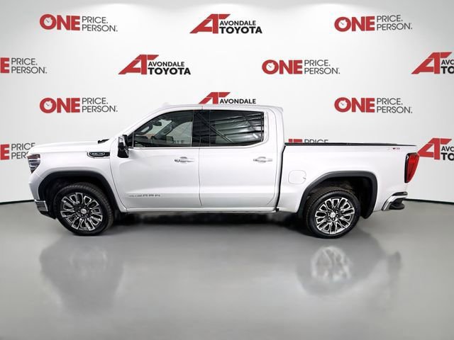 Used 2022 GMC Sierra 1500 SLT w/ SLT Convenience Package AWD/4WD image 4