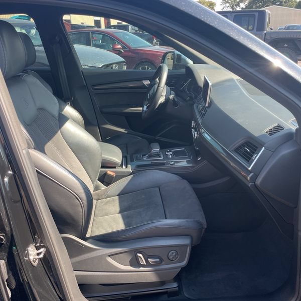 Used 2020 Audi SQ5 Premium Plus w/ Premium Plus Package AWD/4WD image 5