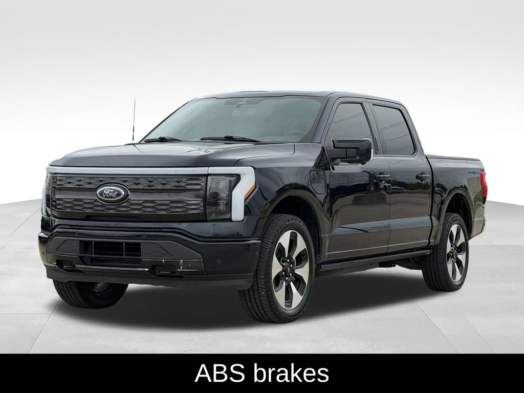 Used 2023 Ford F150 Lightning Platinum AWD/4WD image 5