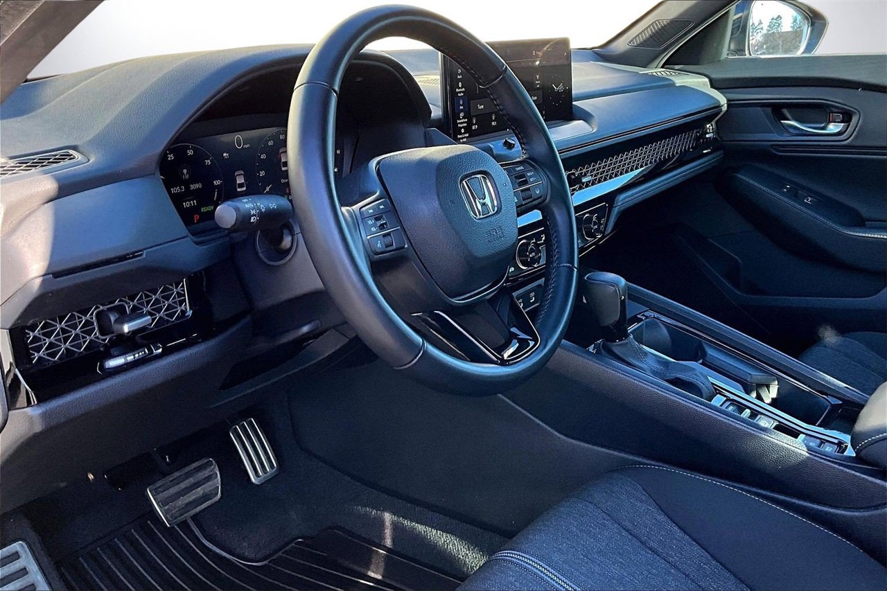 Used 2023 Honda Accord Sport image 19