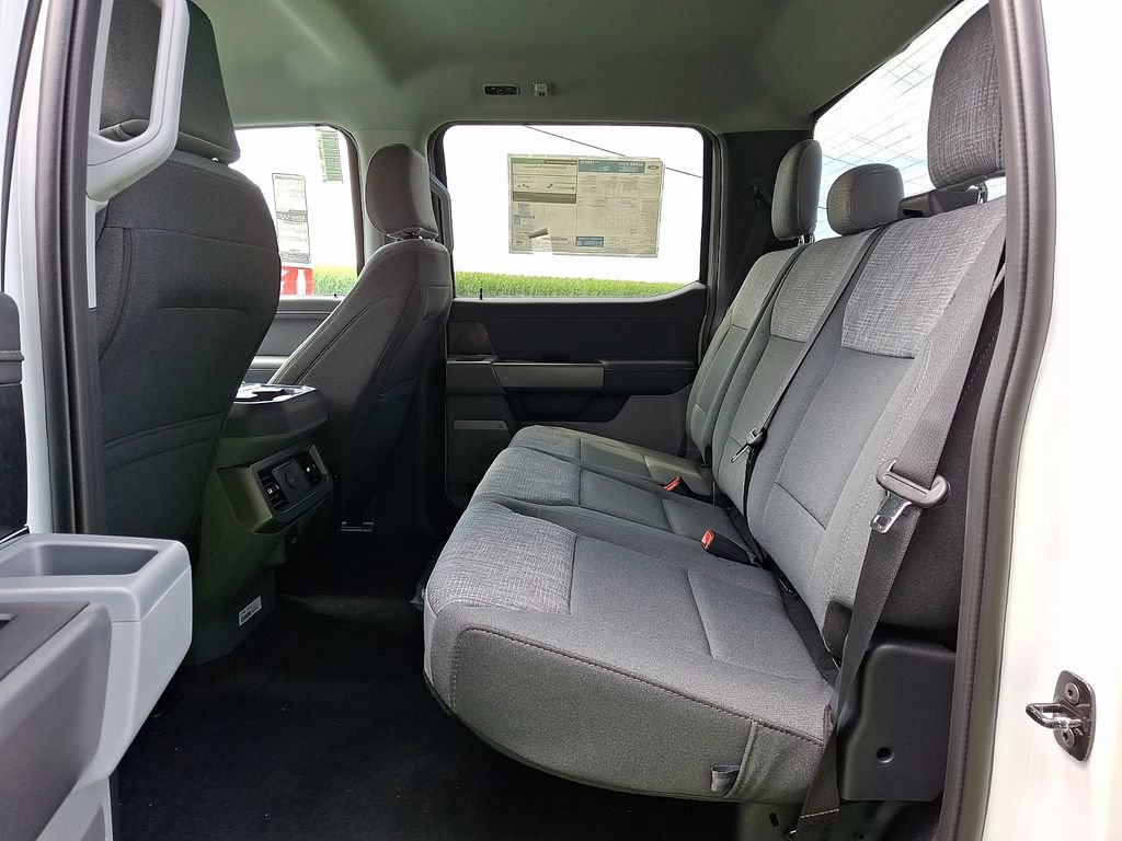 New 2026 Ford F250 XLT w/ XLT Premium Package AWD/4WD image 6