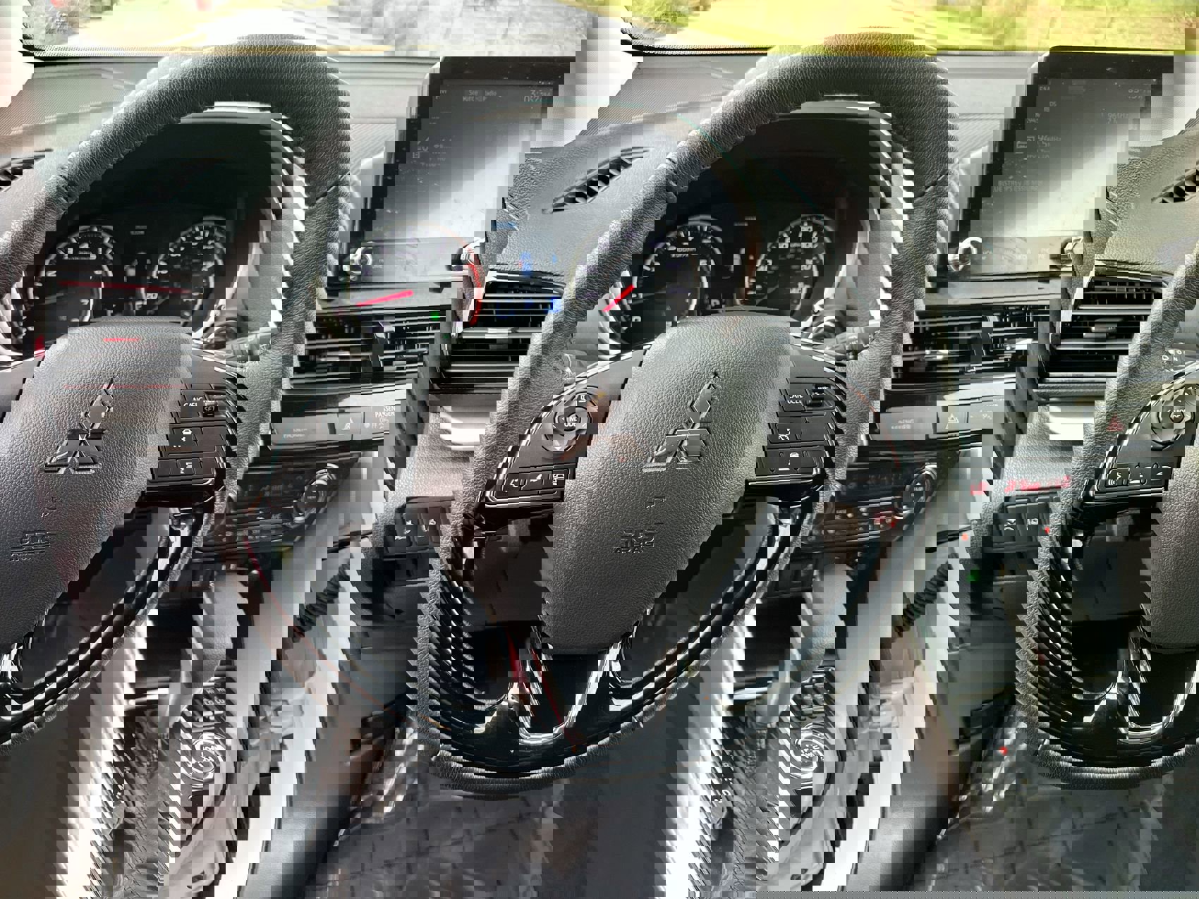 Used 2024 Mitsubishi Eclipse Cross SE image 14