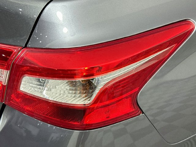 Used 2019 Nissan Sentra S FWD image 30