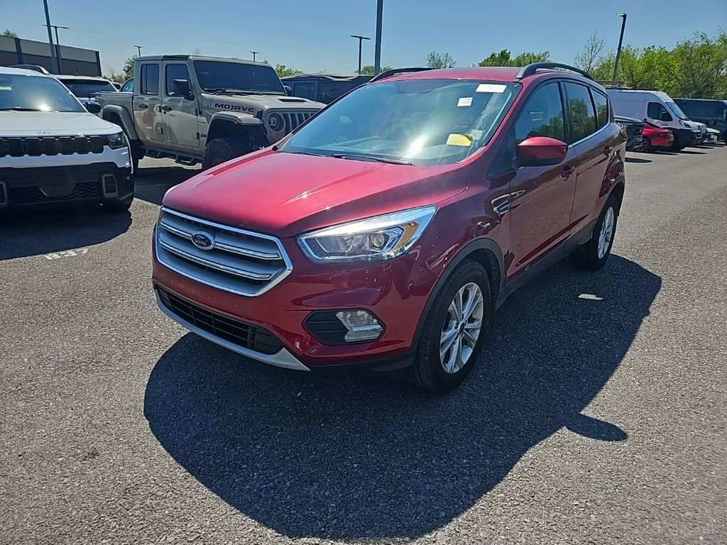 Used 2019 Ford Escape SEL image 3