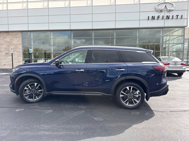 Used 2023 INFINITI QX60 Luxe w/ Cargo Package AWD/4WD image 11