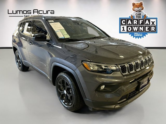 Used 2024 Jeep Compass Latitude AWD/4WD image 1