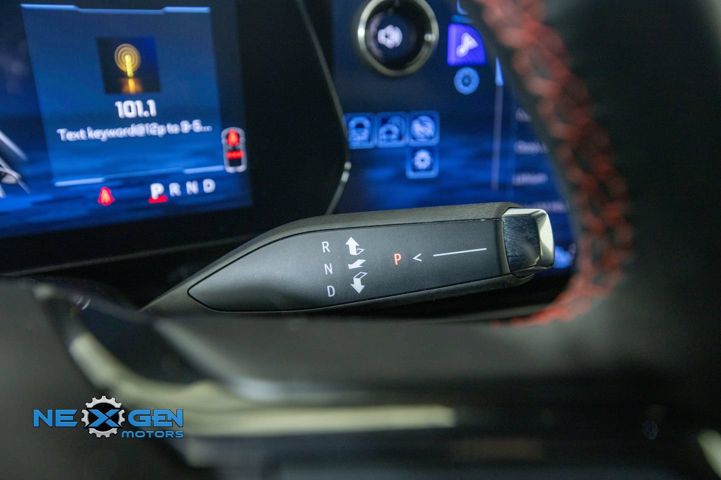 Used 2024 Chevrolet Equinox EV RS FWD image 18