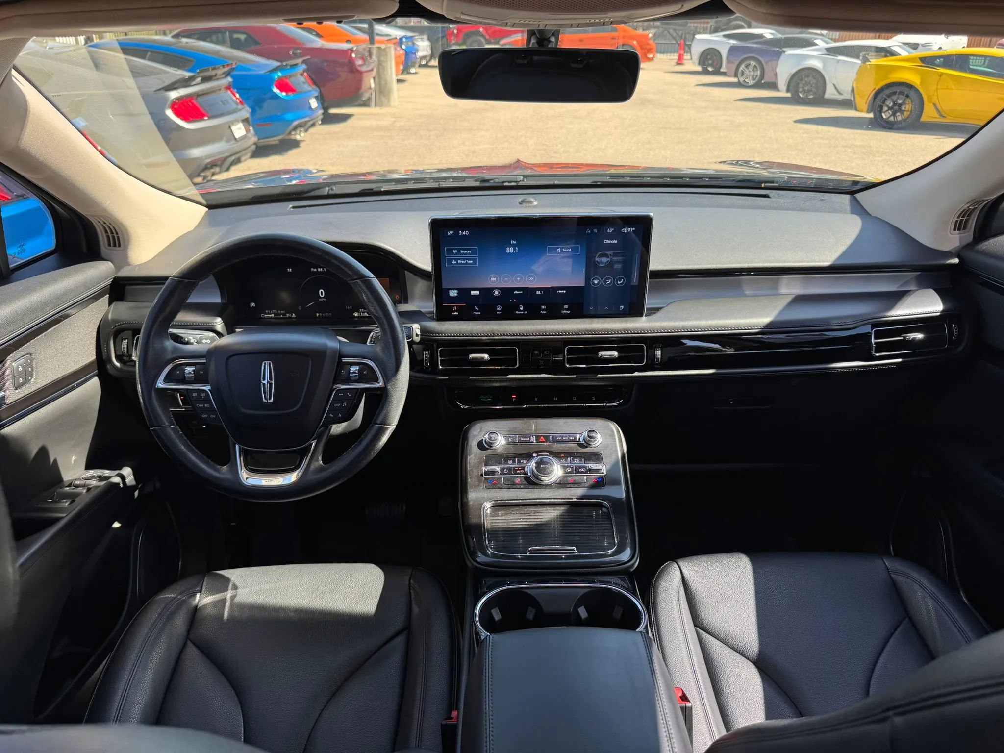 Used 2022 Lincoln Nautilus FWD w/ Premium Package image 27