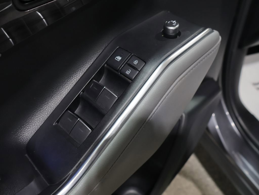 Used 2022 Toyota Highlander Limited AWD/4WD image 14