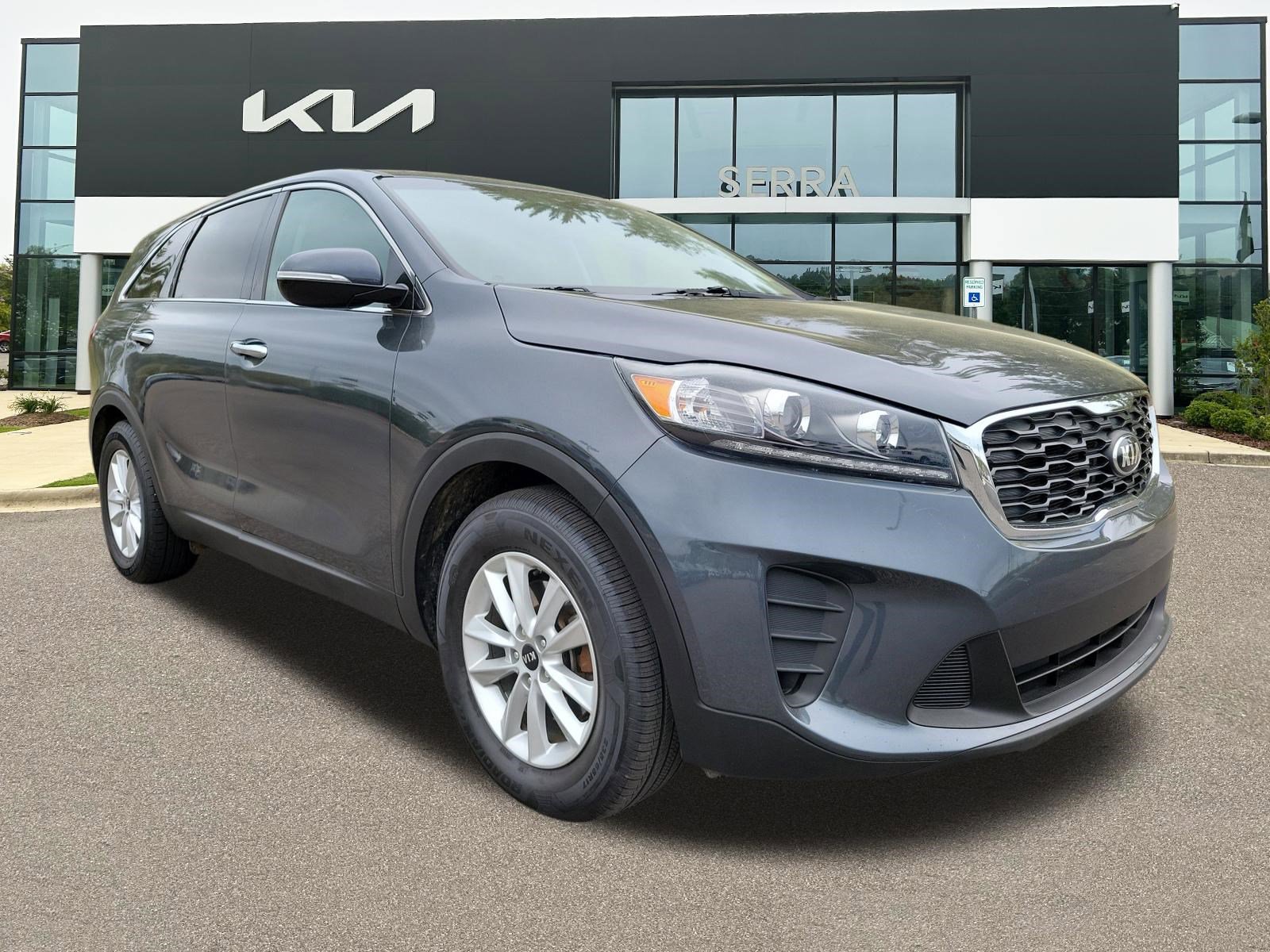 Used 2020 Kia Sorento LX image 1