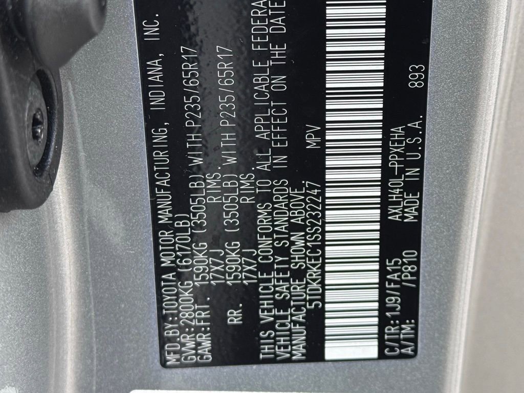 Used 2025 Toyota Sienna LE FWD image 46