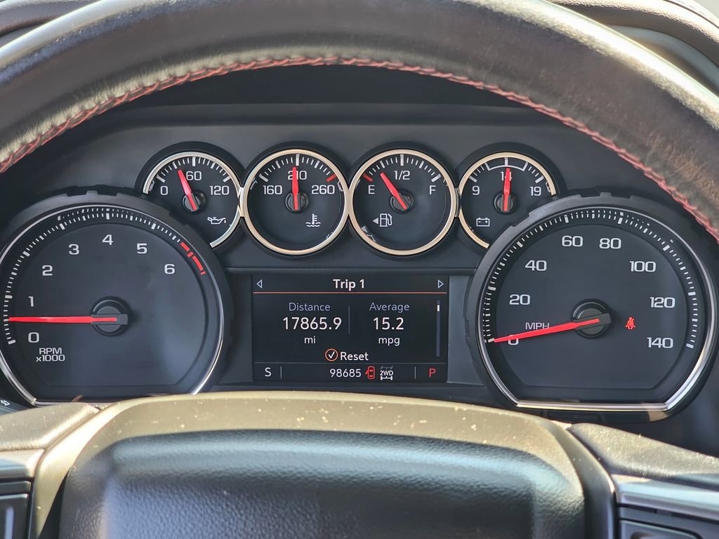 Used 2021 Chevrolet Suburban RST image 21