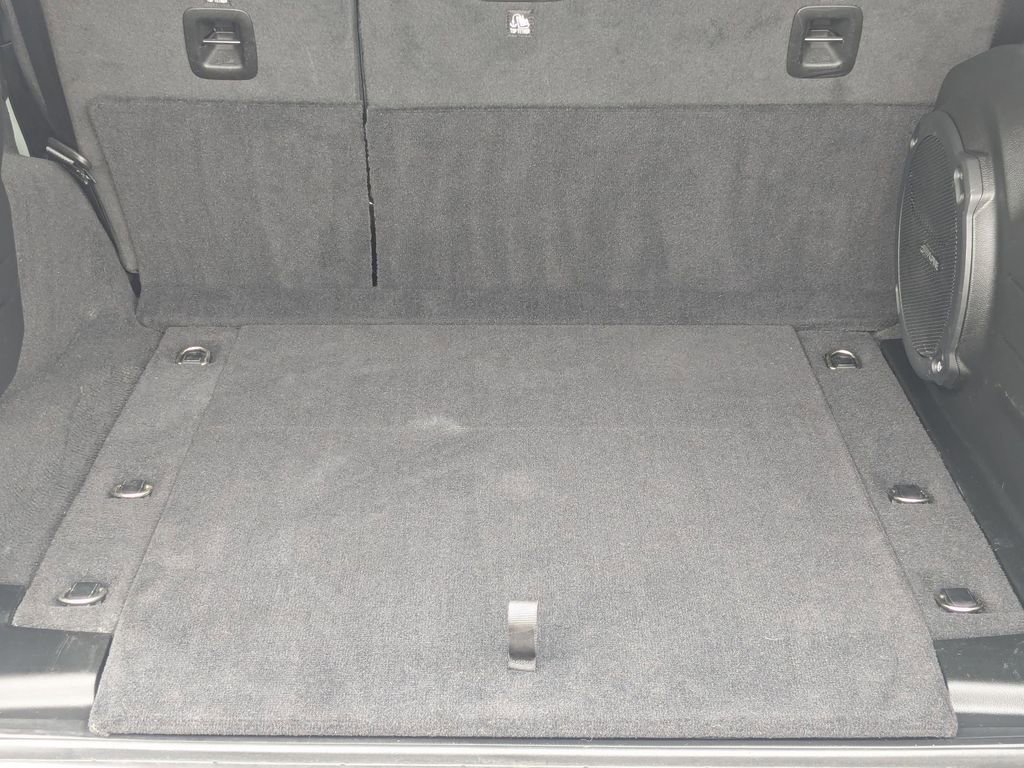 Used 2021 Jeep Wrangler Unlimited Sahara w/ Uconnect 4C Nav & Sound Group image 7