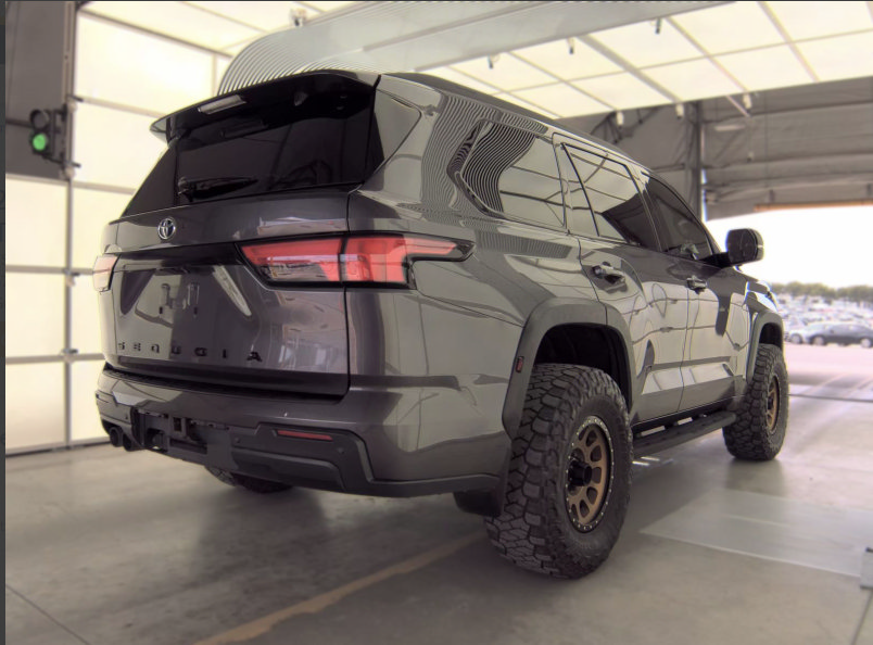 Used 2023 Toyota Sequoia TRD Pro AWD/4WD image 2
