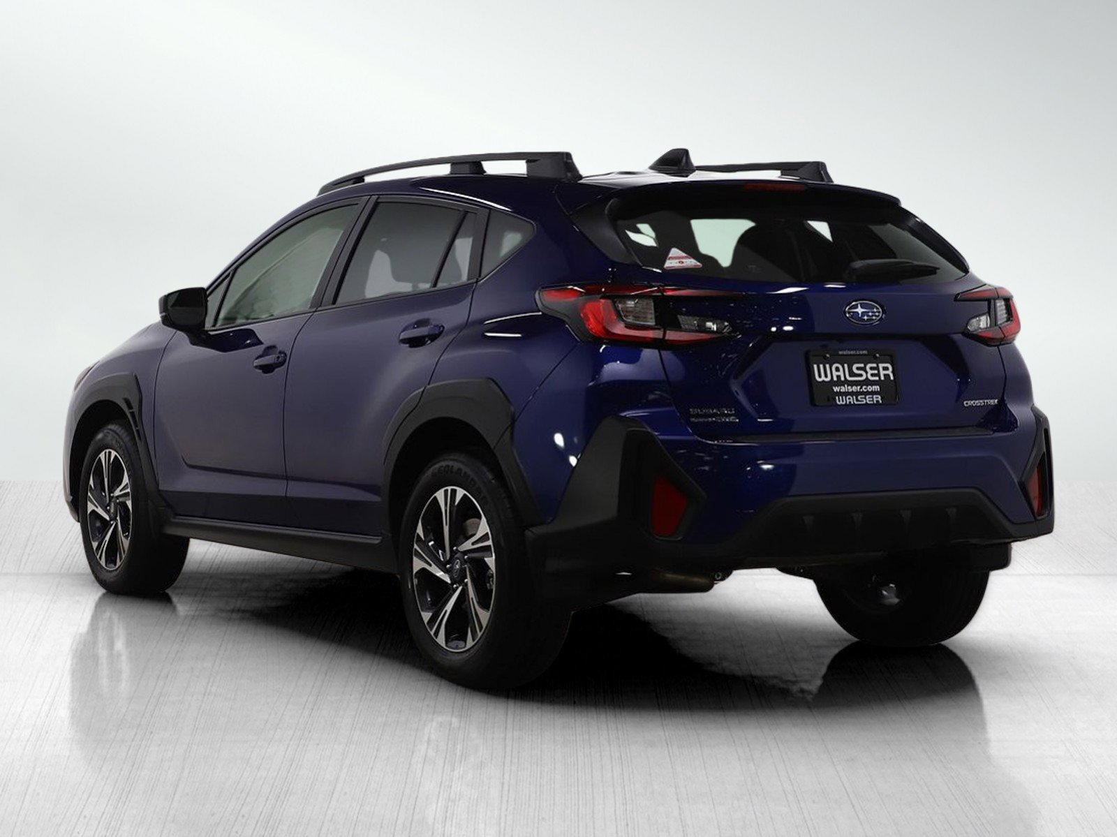 Used 2024 Subaru Crosstrek 2.0i Premium image 3