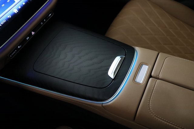 Certified 2024 Mercedes-Benz E 350 4MATIC Sedan w/ Airmatic Package image 30