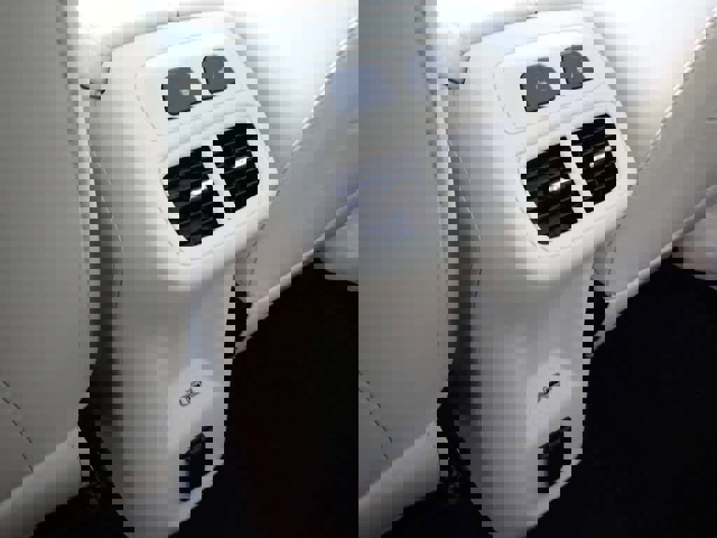 Certified 2022 Buick Envision Avenir w/ Technology Package II image 25