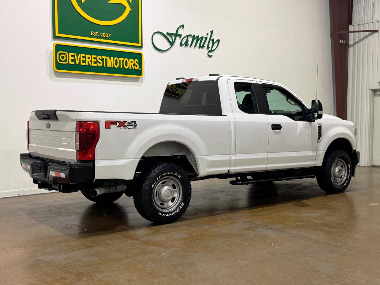 Used 2020 Ford F250 XL w/ Power Equipment Group AWD/4WD image 8
