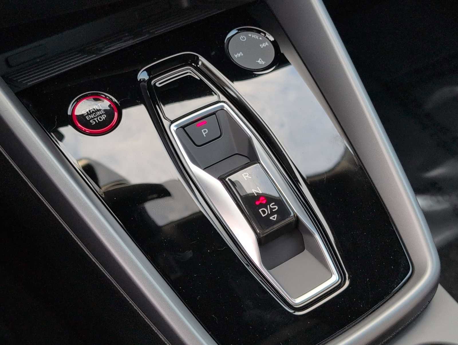 Used 2025 Audi S3 Prestige image 33