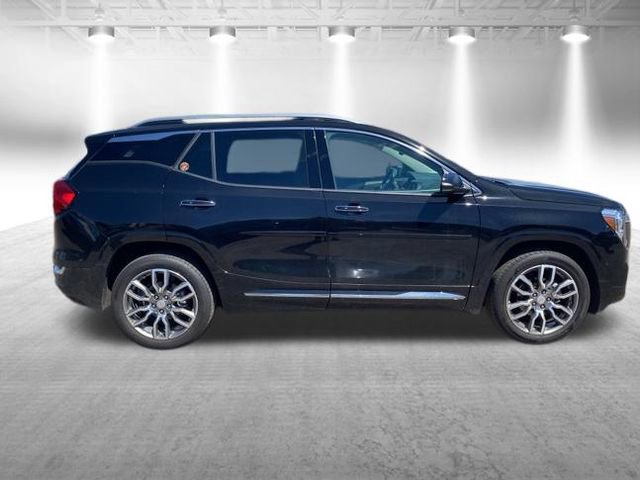 Used 2024 GMC Terrain Denali AWD/4WD image 5