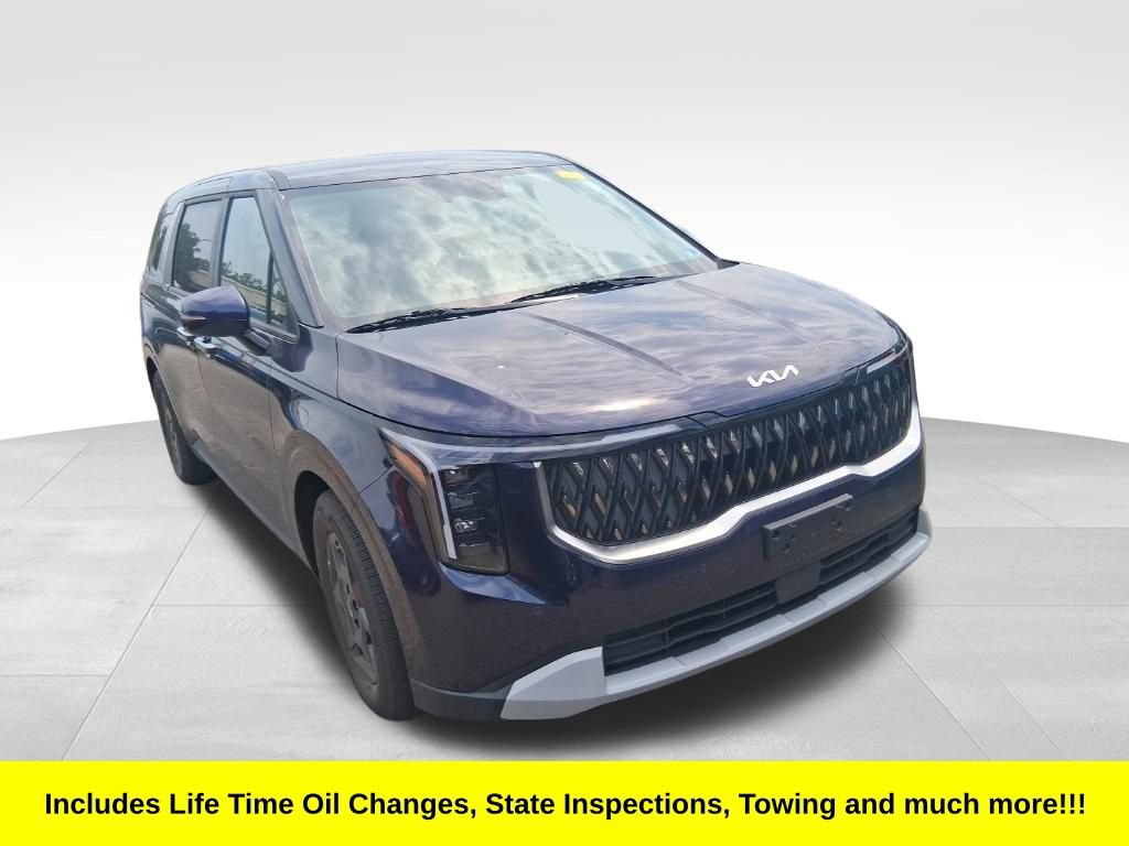 Certified 2026 Kia Carnival FWD image 3