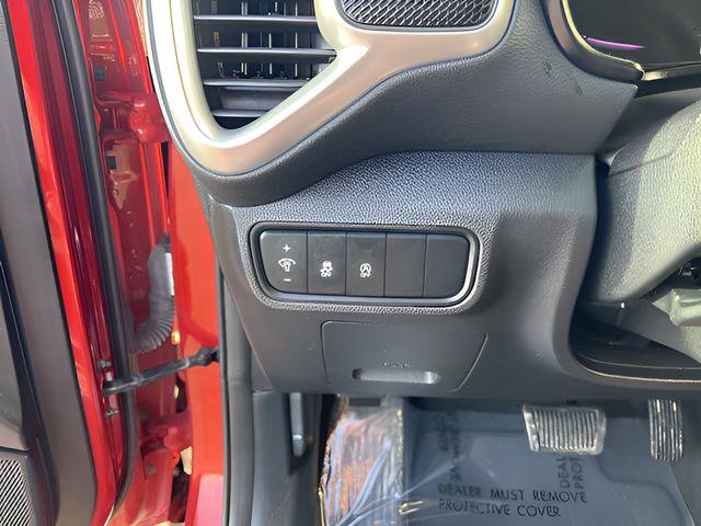 Used 2023 Kia Soul LX w/ Option Group 015 FWD image 19