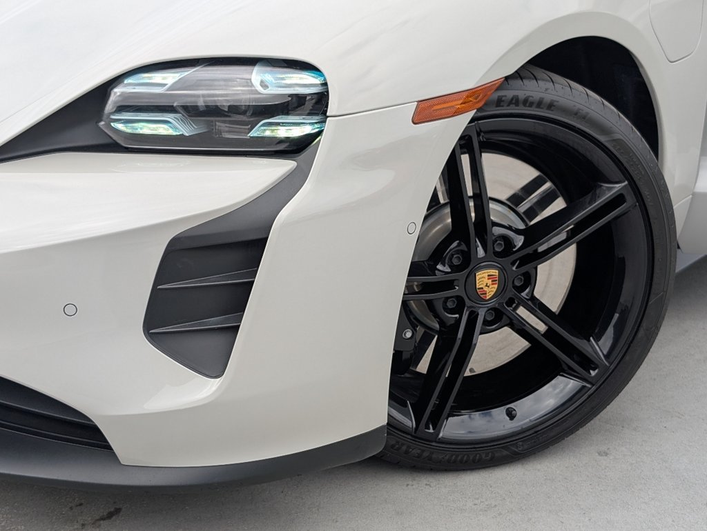 Certified 2023 Porsche Taycan GTS AWD/4WD image 10