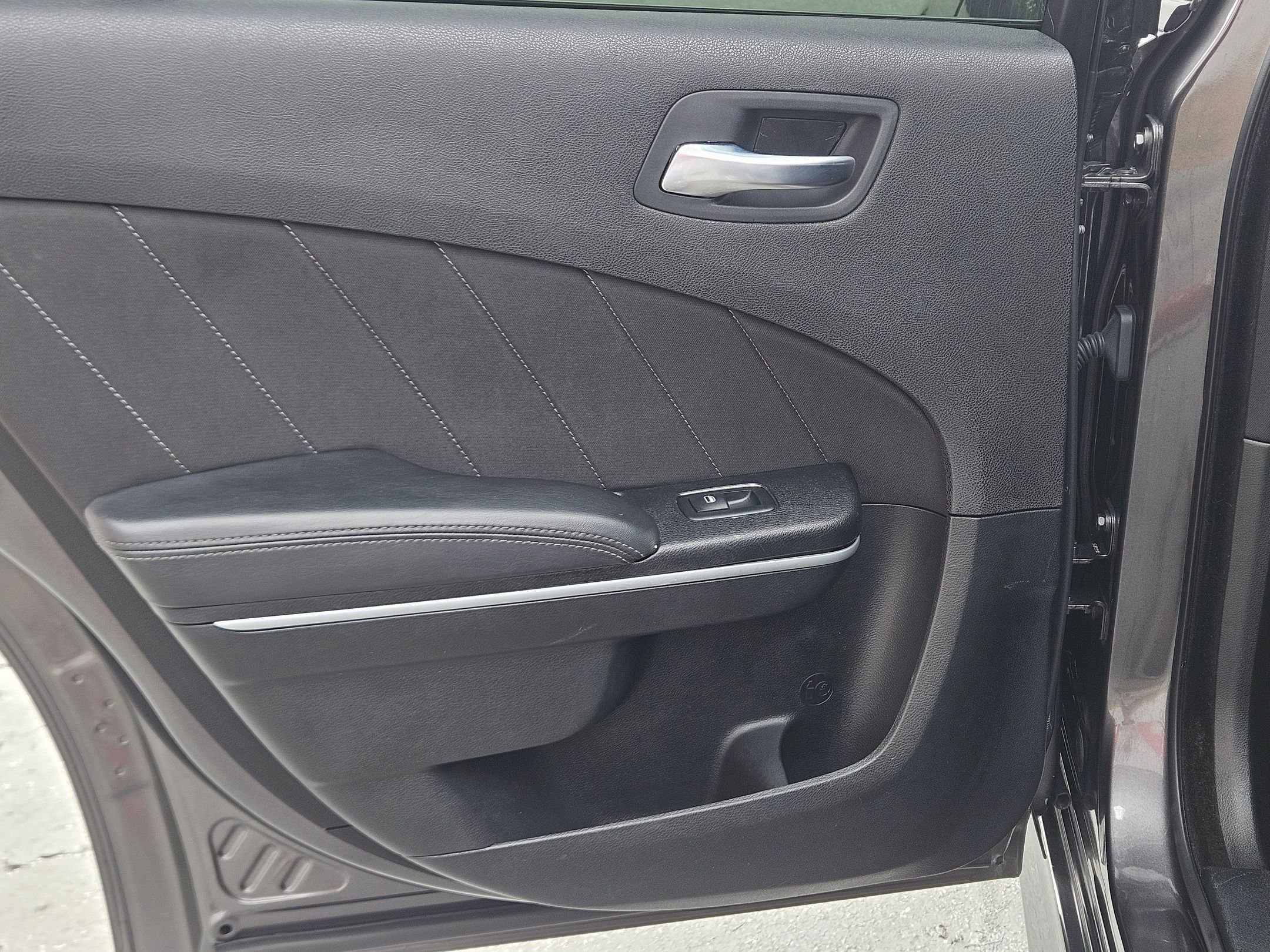 Used 2023 Dodge Charger GT image 23