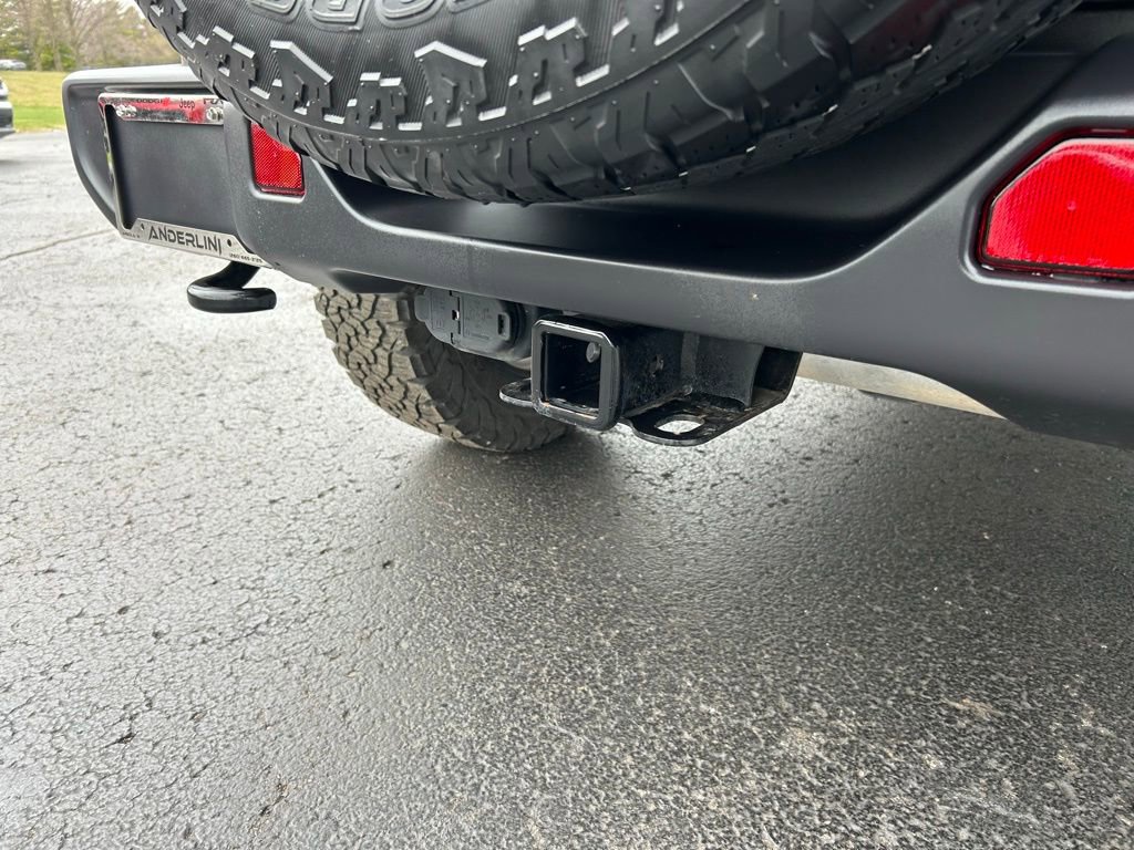 Used 2020 Jeep Wrangler Unlimited Sahara image 4