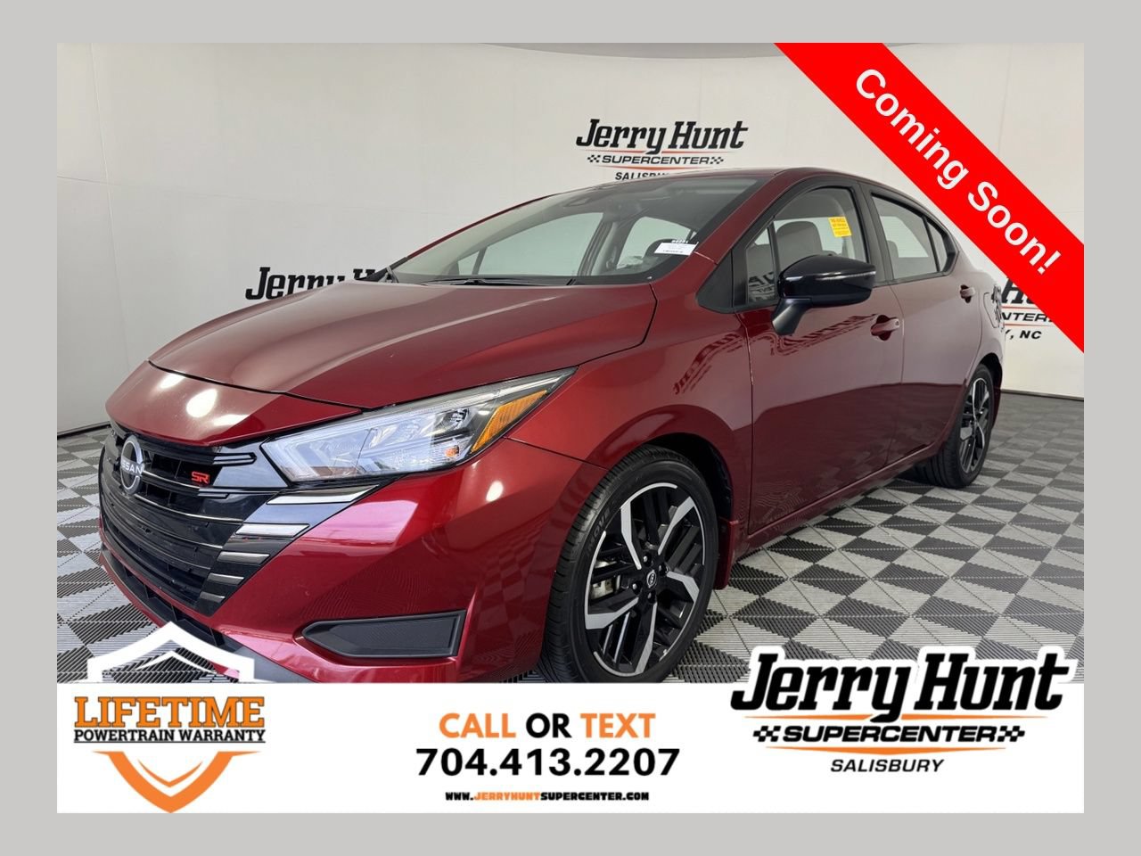 Used 2025 Nissan Versa SR w/ Trunk Package FWD image 1