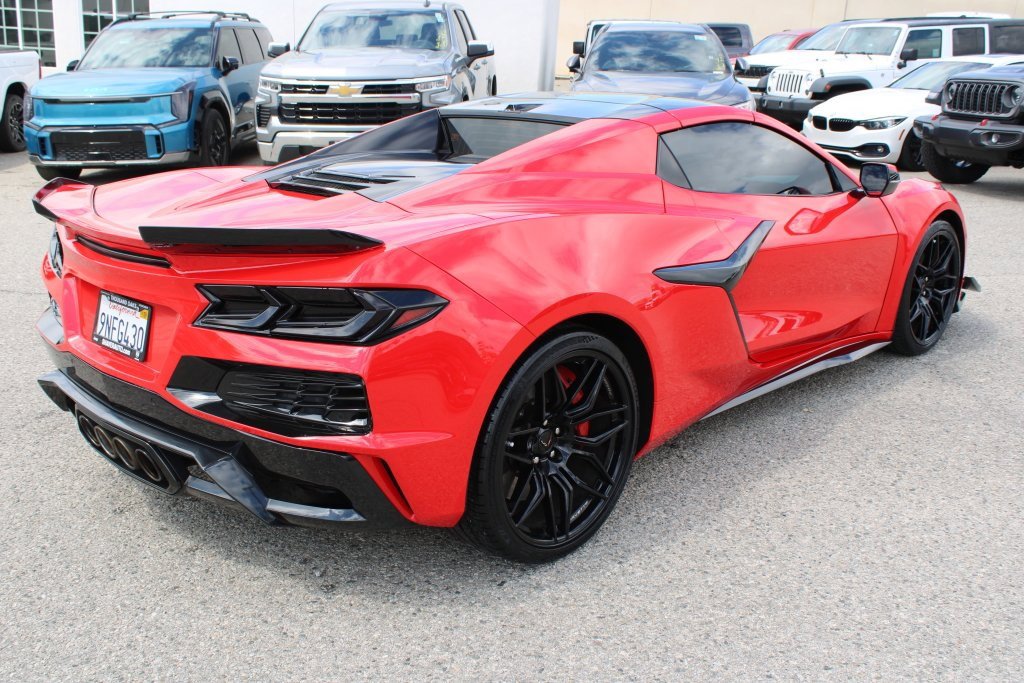 Used 2024 Chevrolet Corvette Z06 image 4
