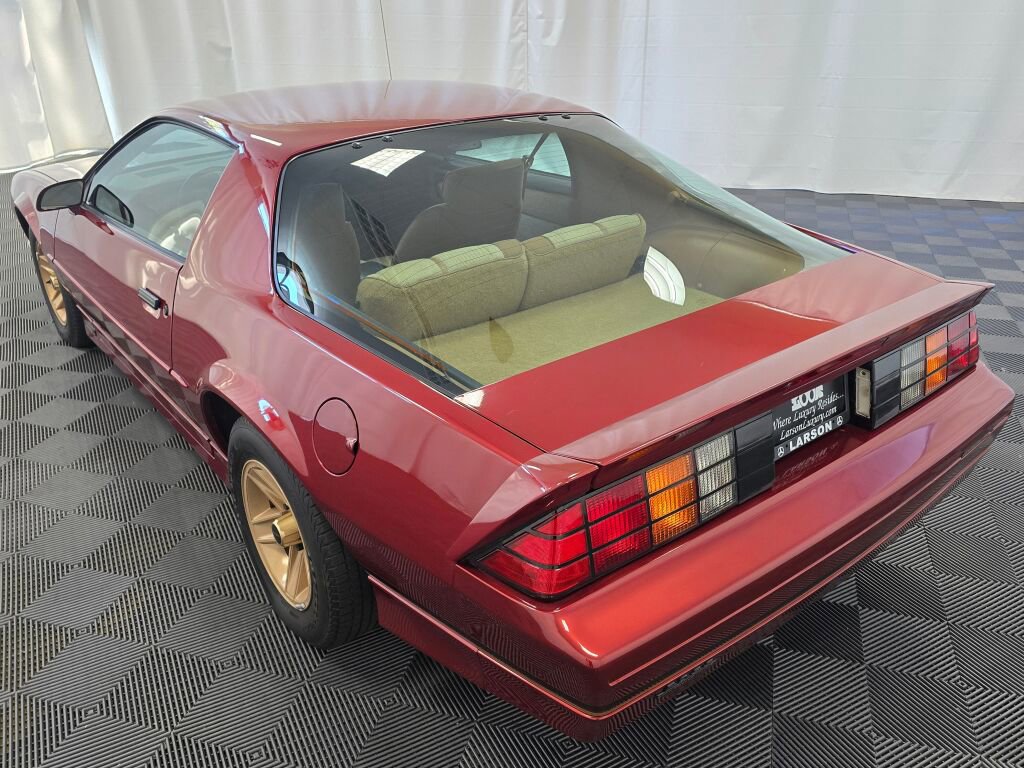Used 1988 Chevrolet Camaro IROC-Z image 14