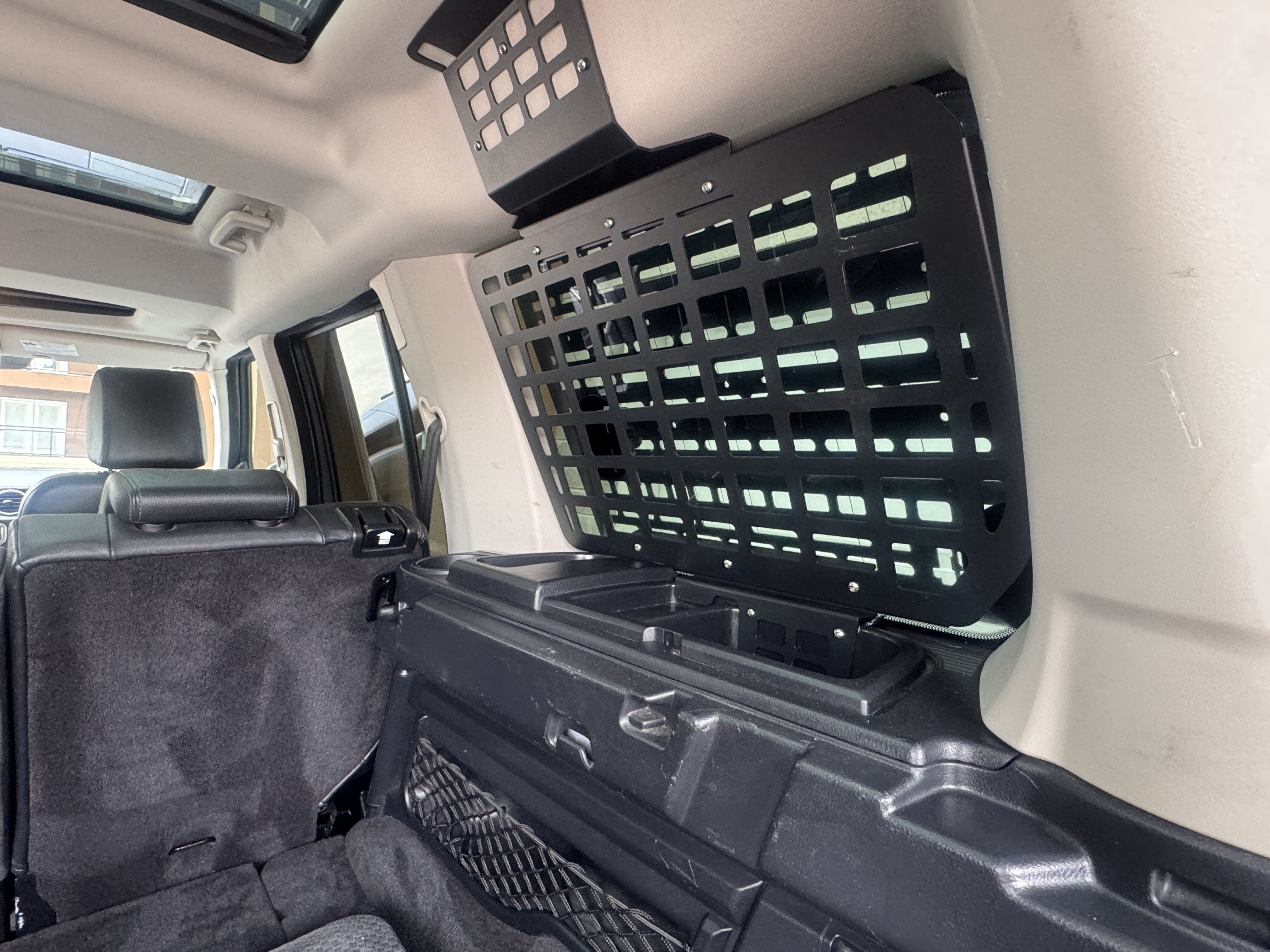 Used 2013 Land Rover LR4 AWD/4WD image 32