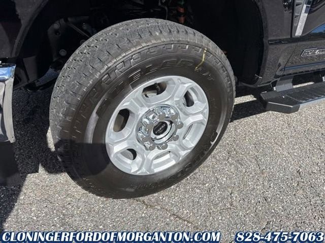 New 2026 Ford F250 XLT w/ FX4 Off-Road Package AWD/4WD image 10