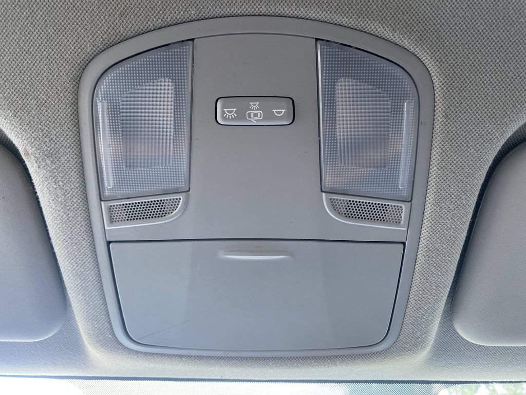 Used 2017 Hyundai Elantra SE FWD image 22