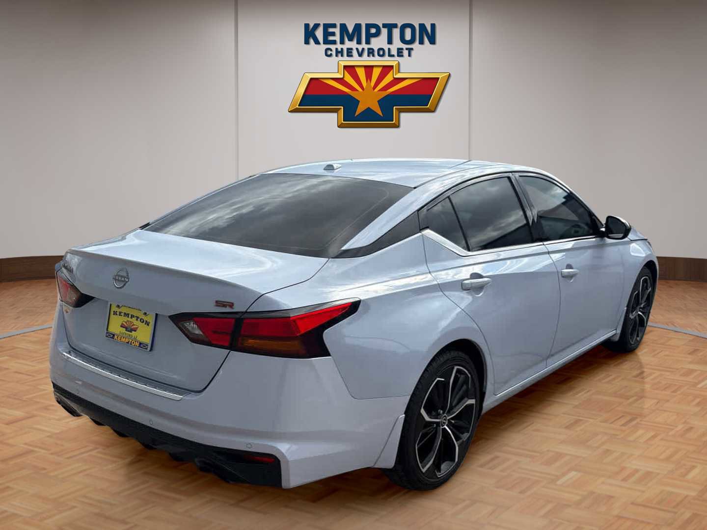 Used 2023 Nissan Altima 2.5 SR FWD image 6