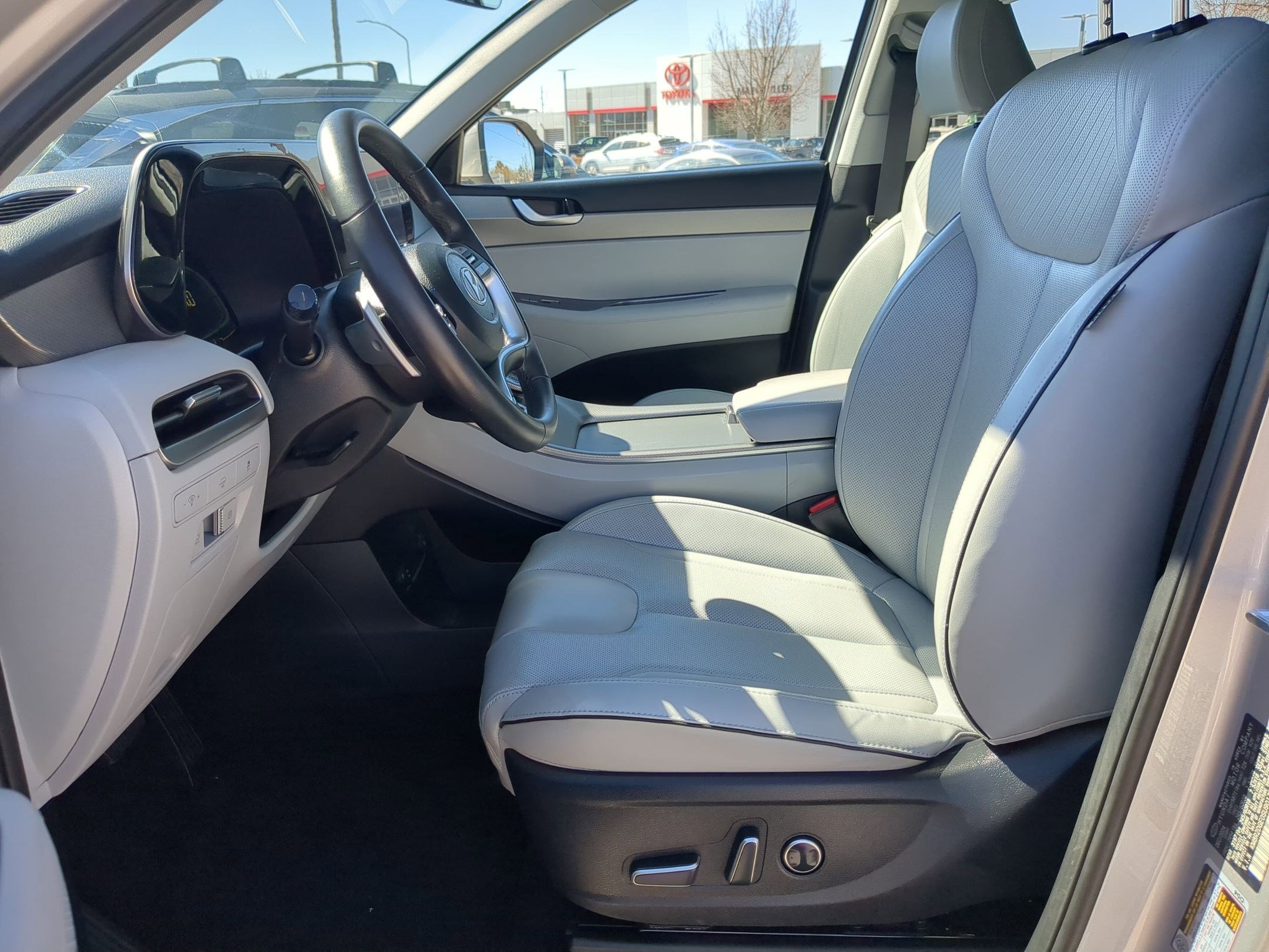 Used 2025 Hyundai Palisade SEL image 17