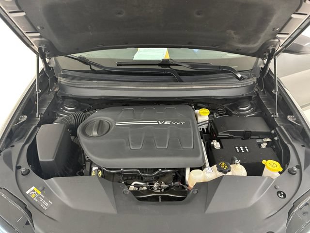 Used 2021 Jeep Cherokee Trailhawk w/ Comfort/Convenience Group AWD/4WD image 11