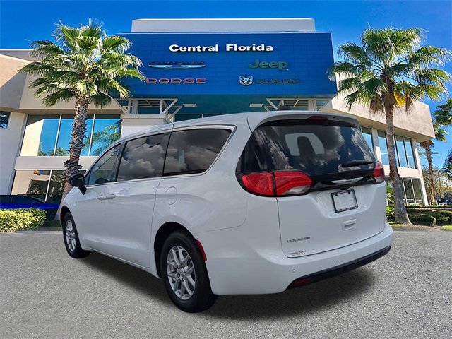New 2026 Chrysler Voyager LX image 7