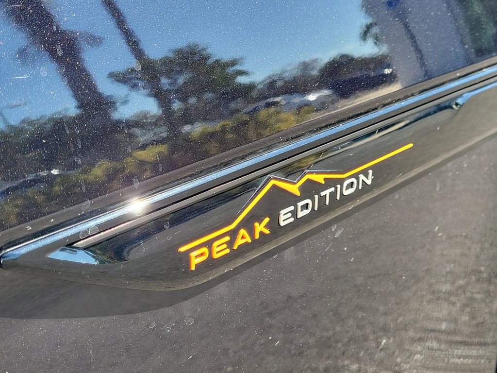 New 2025 Volkswagen Atlas Peak Edition SE AWD/4WD image 7