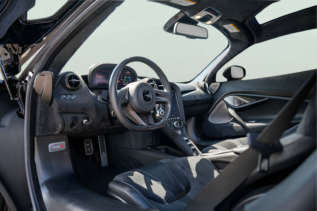 Used 2019 McLaren 720S RWD image 33