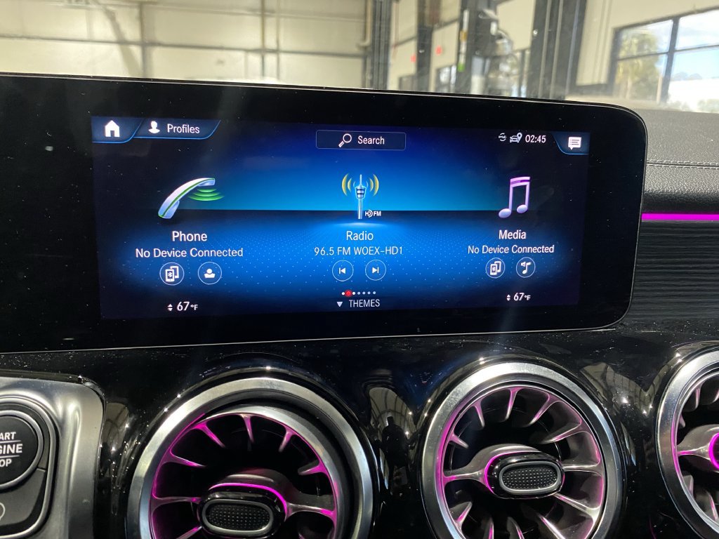 Used 2023 Mercedes-Benz GLB 250 4MATIC image 7