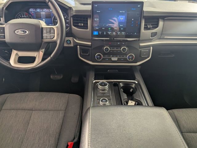 Used 2022 Ford Expedition XLT image 27