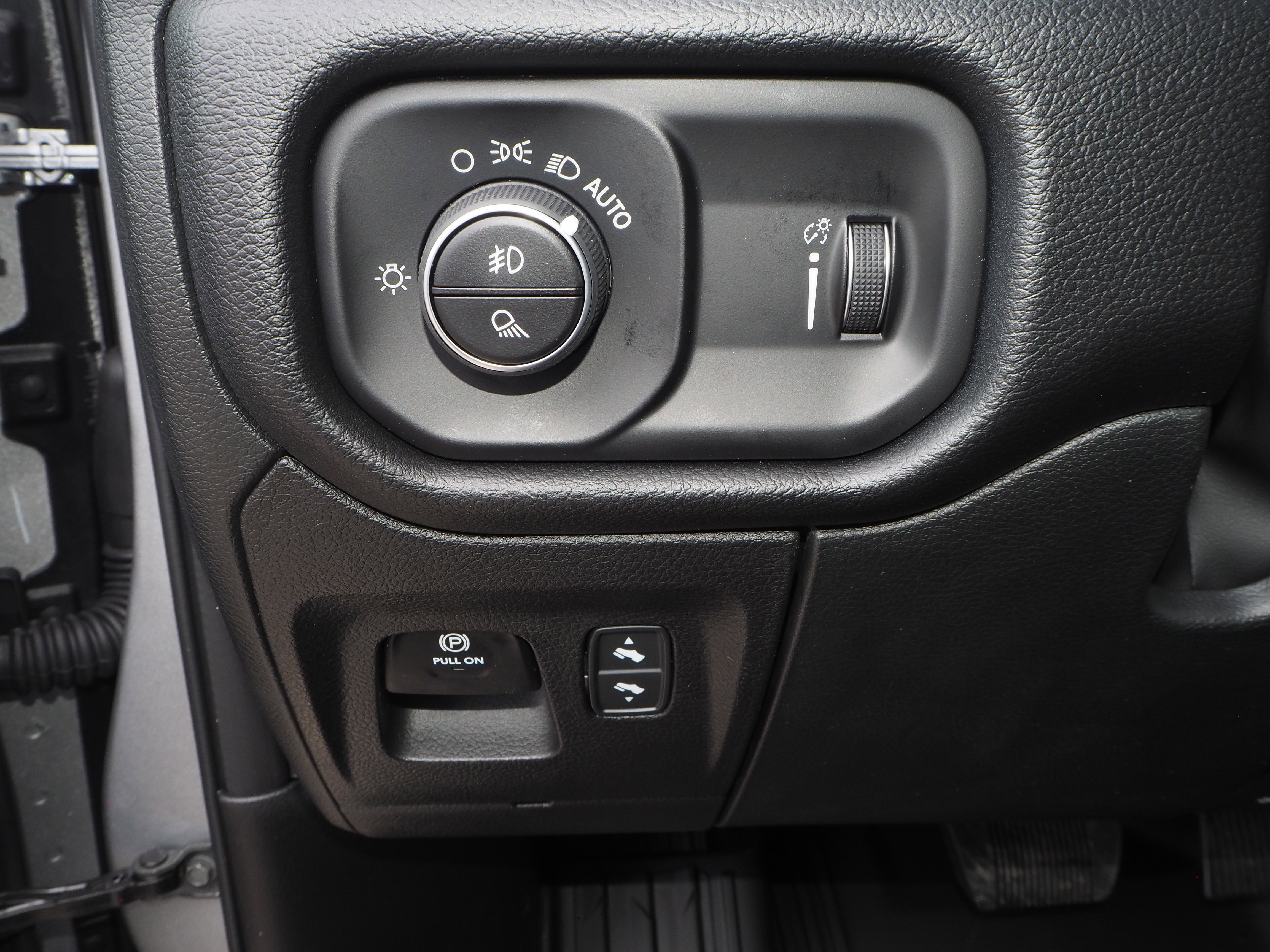New 2025 RAM 1500 Lone Star image 28