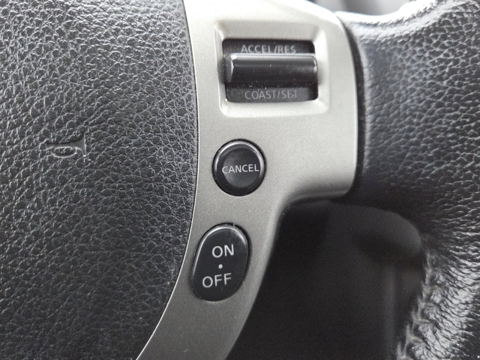 Used 2012 Nissan Rogue SL image 30