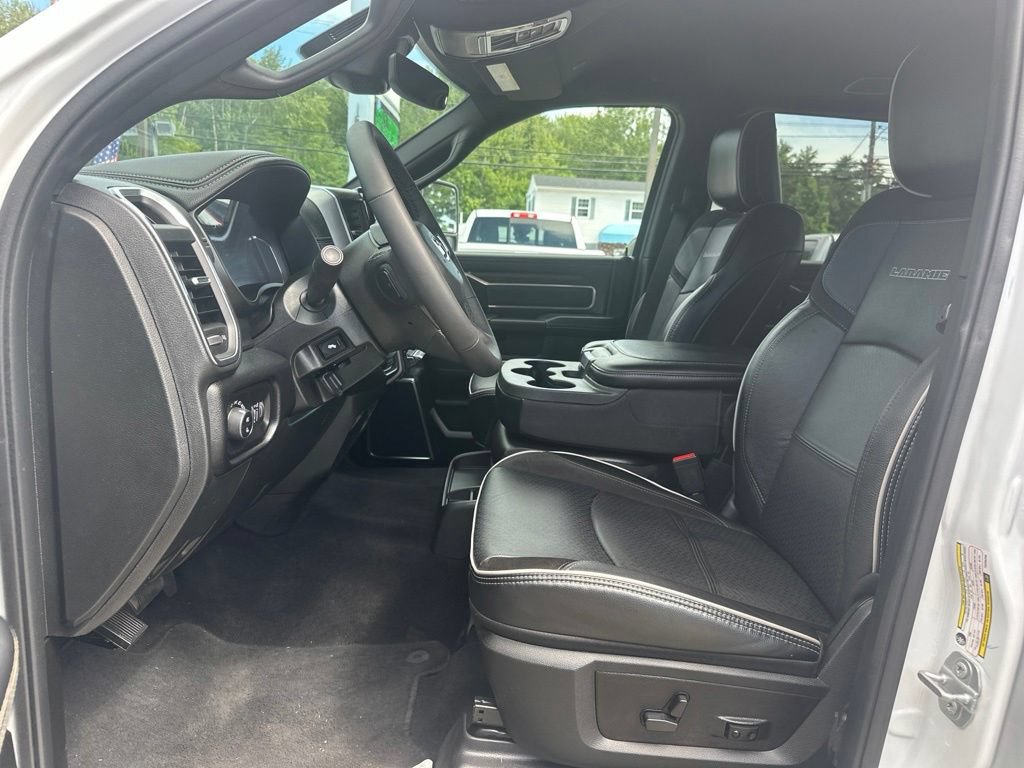 Used 2026 RAM 2500 Laramie AWD/4WD image 14