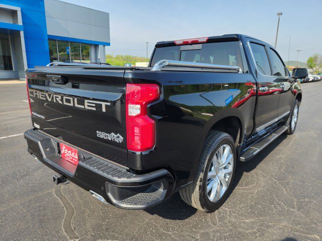 Used 2022 Chevrolet Silverado 1500 High Country w/ High Country Premium Package image 5