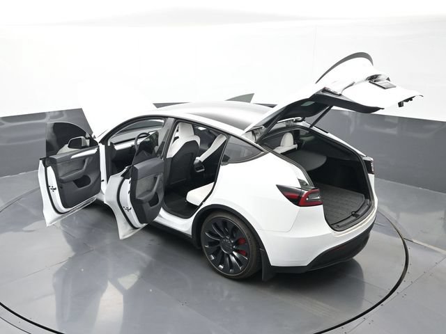 Used 2024 Tesla Model Y Performance AWD/4WD image 26