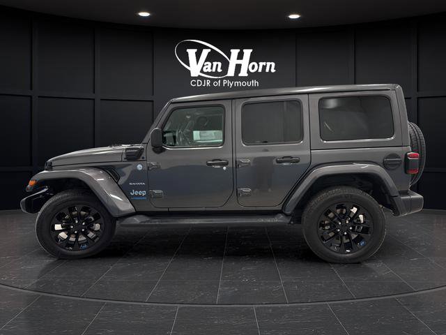 Used 2022 Jeep Wrangler Unlimited Sahara w/ Cold Weather Group AWD/4WD image 6