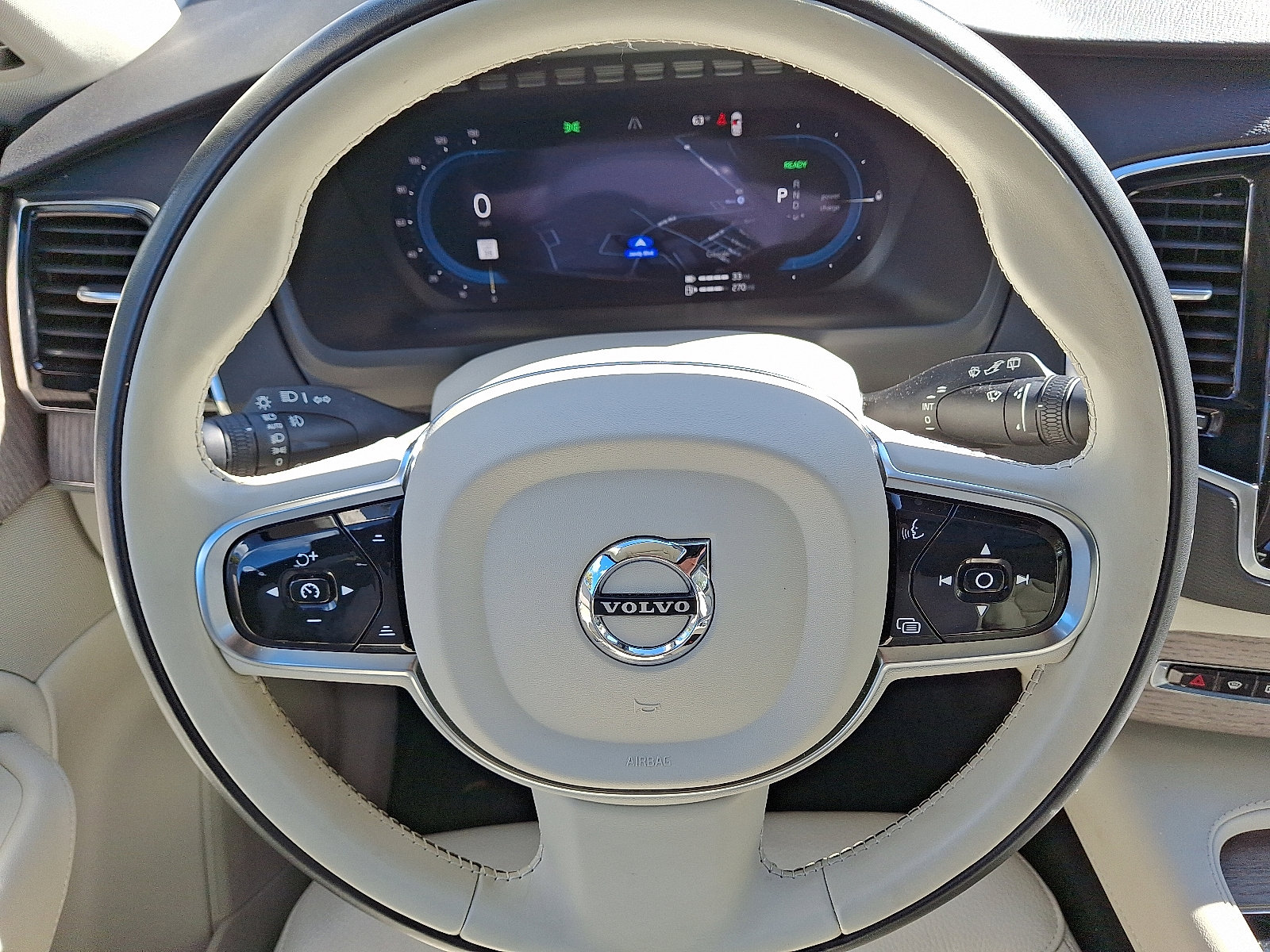 Used 2024 Volvo XC90 T8 Plus w/ Protection Package Premier image 21